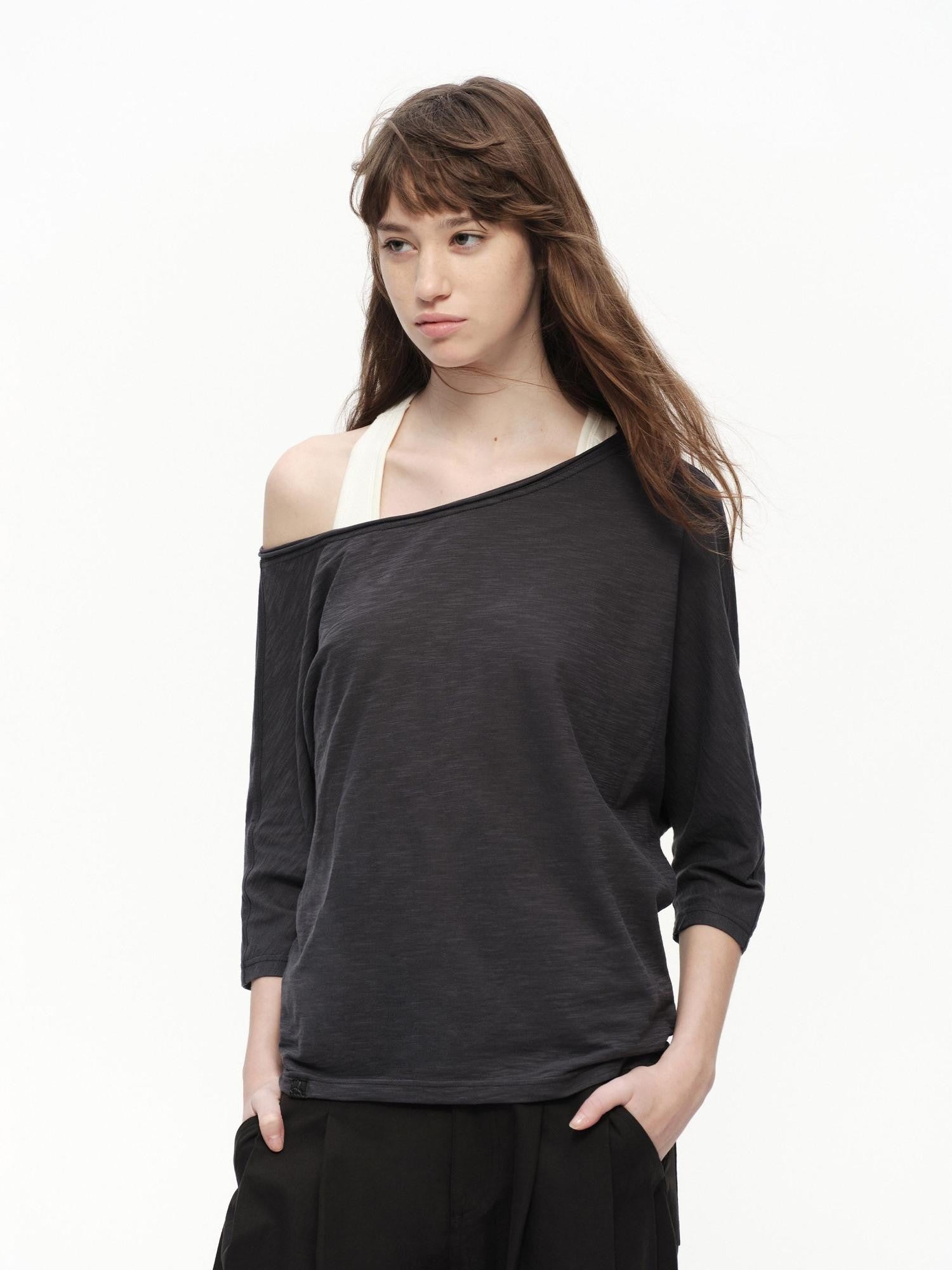 RUN TO THE FUTURE Deep Gray Slub Texture Asymmetric Shoulder Women&