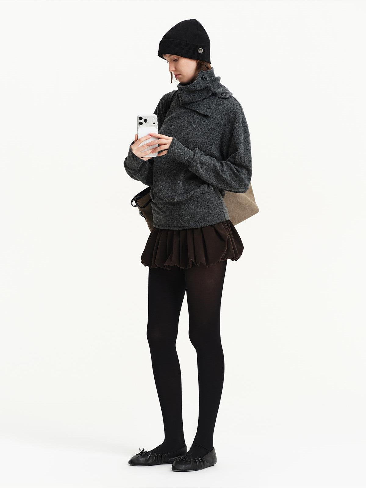 RUN TO THE FUTURE Detachable Pompom Ear Flap Wool Women&