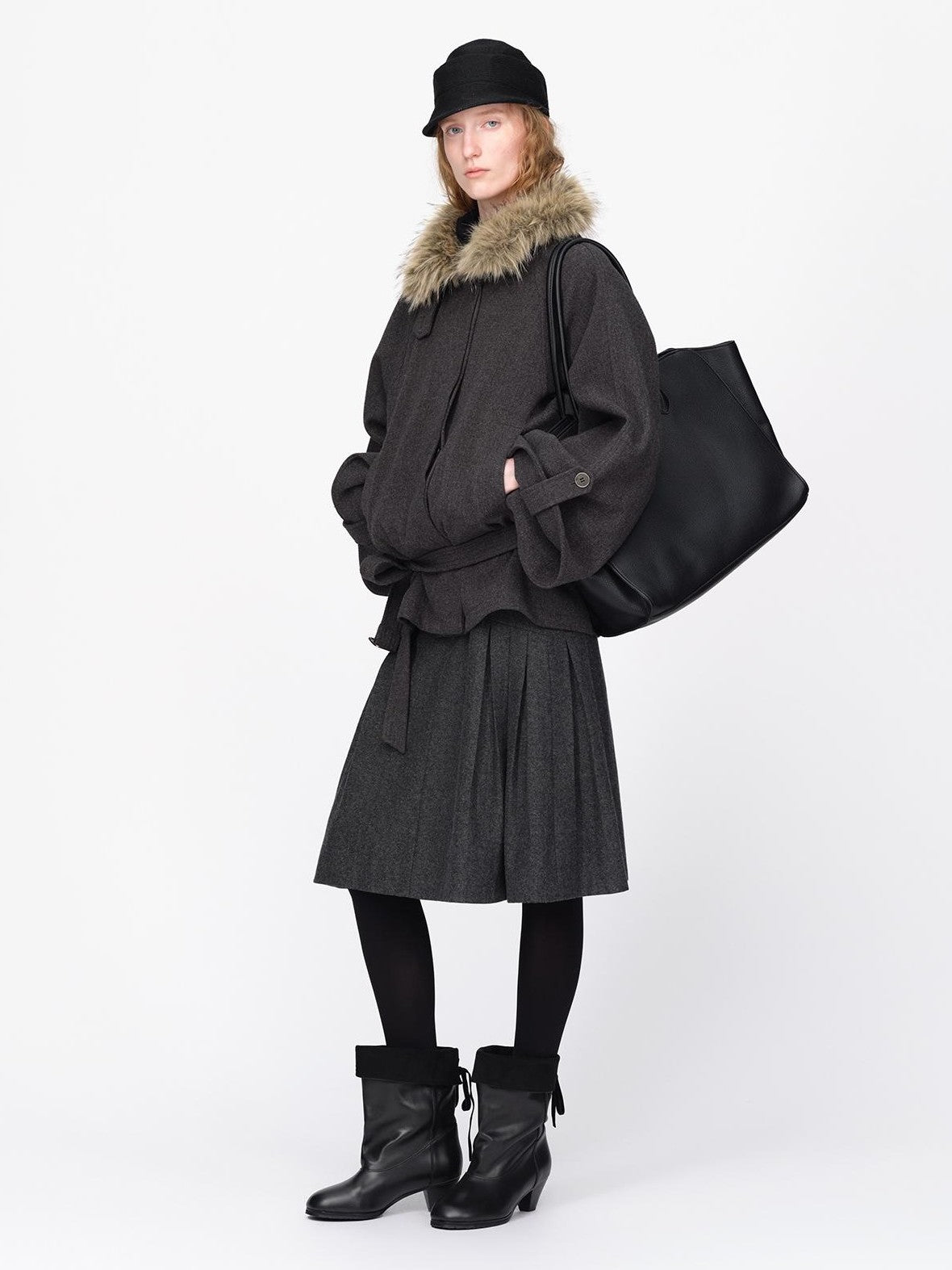 RUN TO THE FUTURE Faux Fur Collar Flared Sleeve Belted Wool Blend Women&