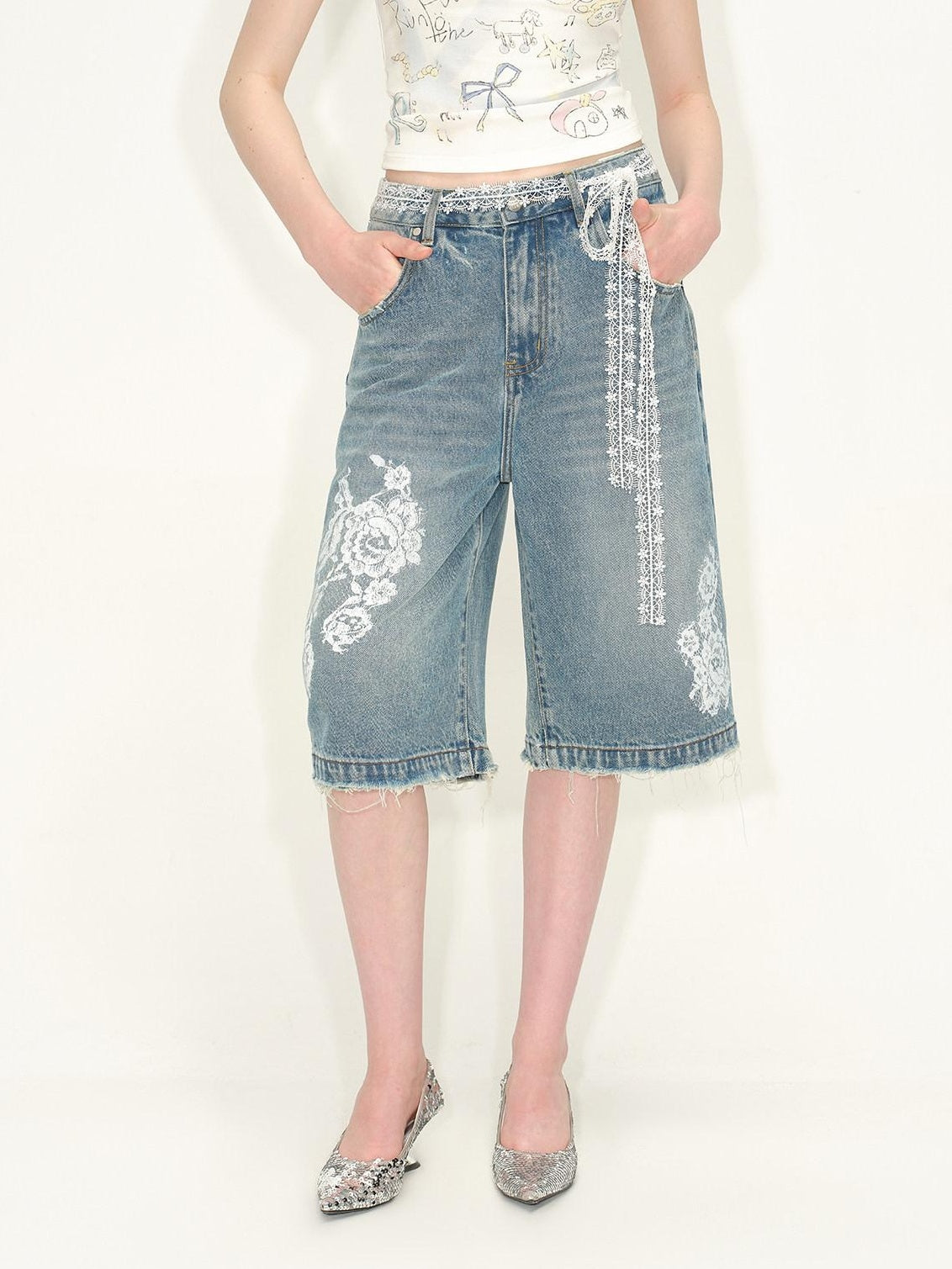 RUN TO THE FUTURE High Cotton Low Rise Wide Leg Mid Length Casual Nostalgic Blue Denim Shorts