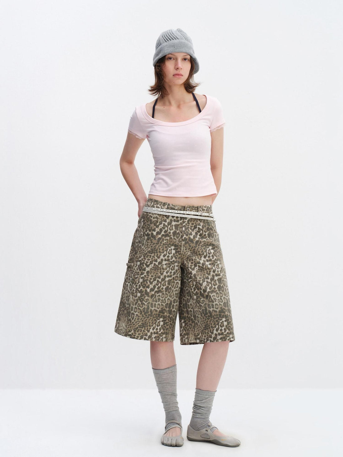 RUN TO THE FUTURE Leopard Print Vintage Pocket Mid Rise Wide Leg Casual Unisex Chino Shorts
