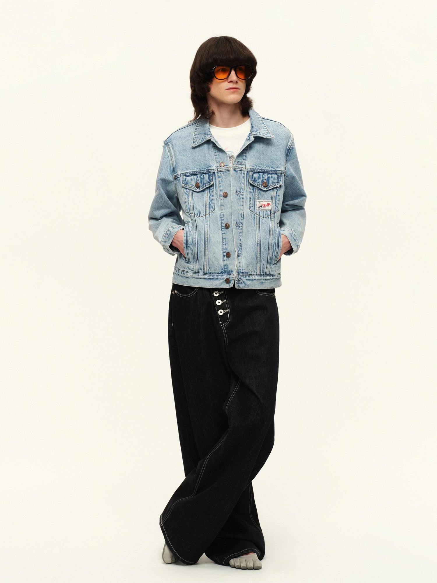 RUN TO THE FUTURE Light Blue Distressed Oversized Turned Collar Women&