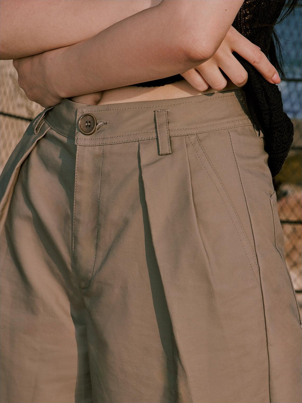 RUN TO THE FUTURE Minimalist Pleated Natural Waist Cotton Classic Black Wide-Leg Pants