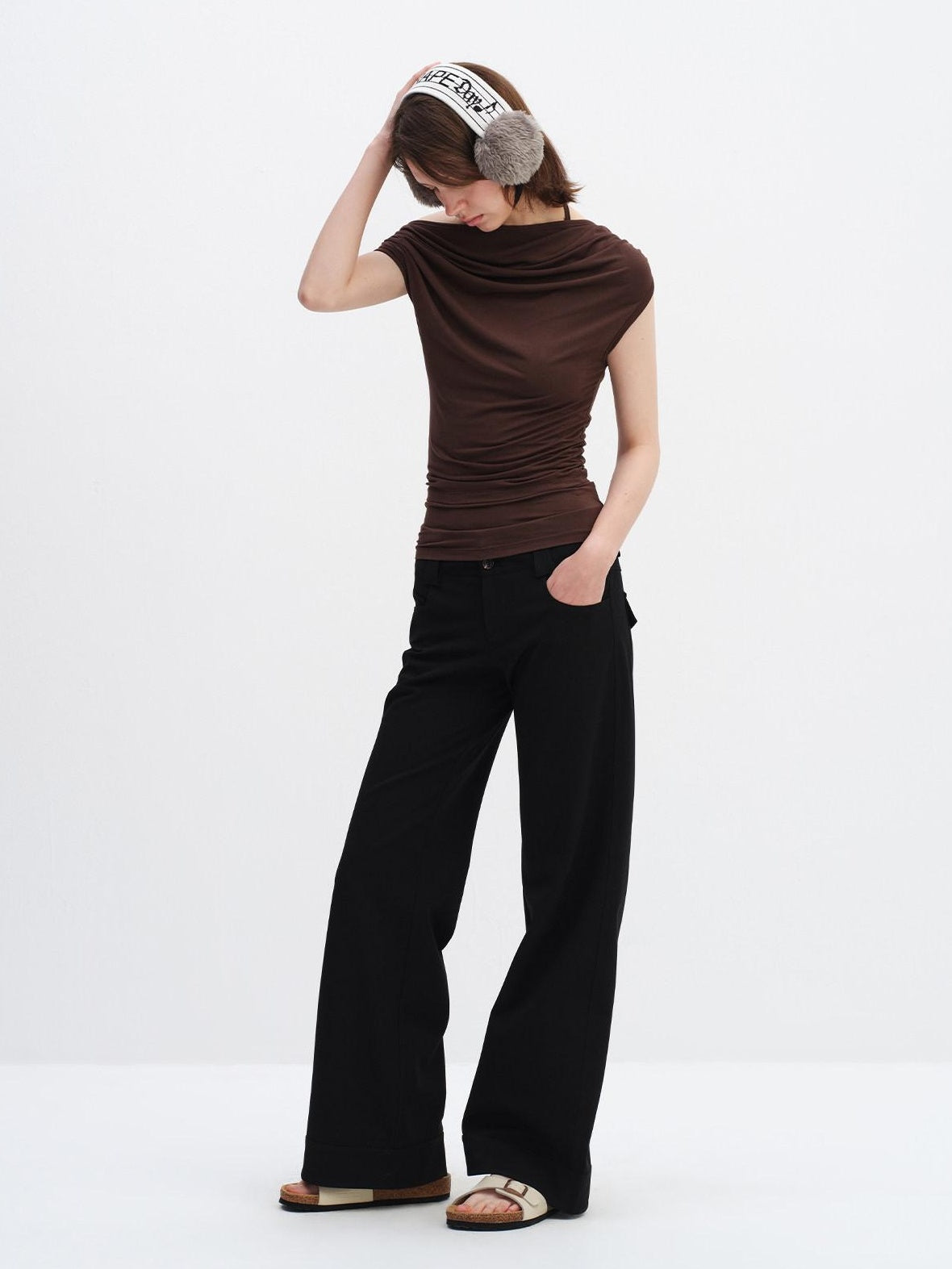 RUN TO THE FUTURE Modal Stretch Slim Fit Minimalist Scoop Neck Women Brown Short Sleeve T-Shirts