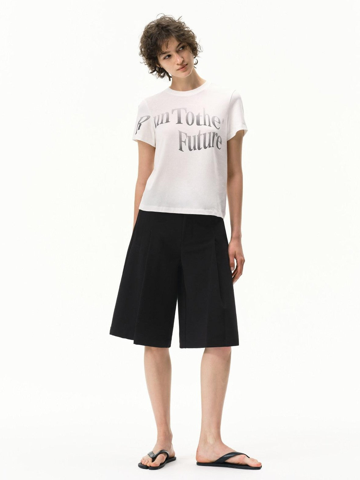 RUN TO THE FUTURE Pressed Pleats Boxy Mid Rise Straight Solid Women&
