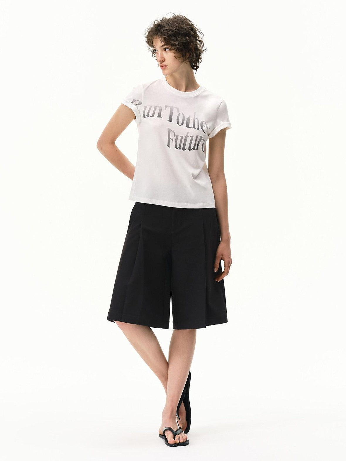 RUN TO THE FUTURE Pressed Pleats Boxy Mid Rise Straight Solid Women&