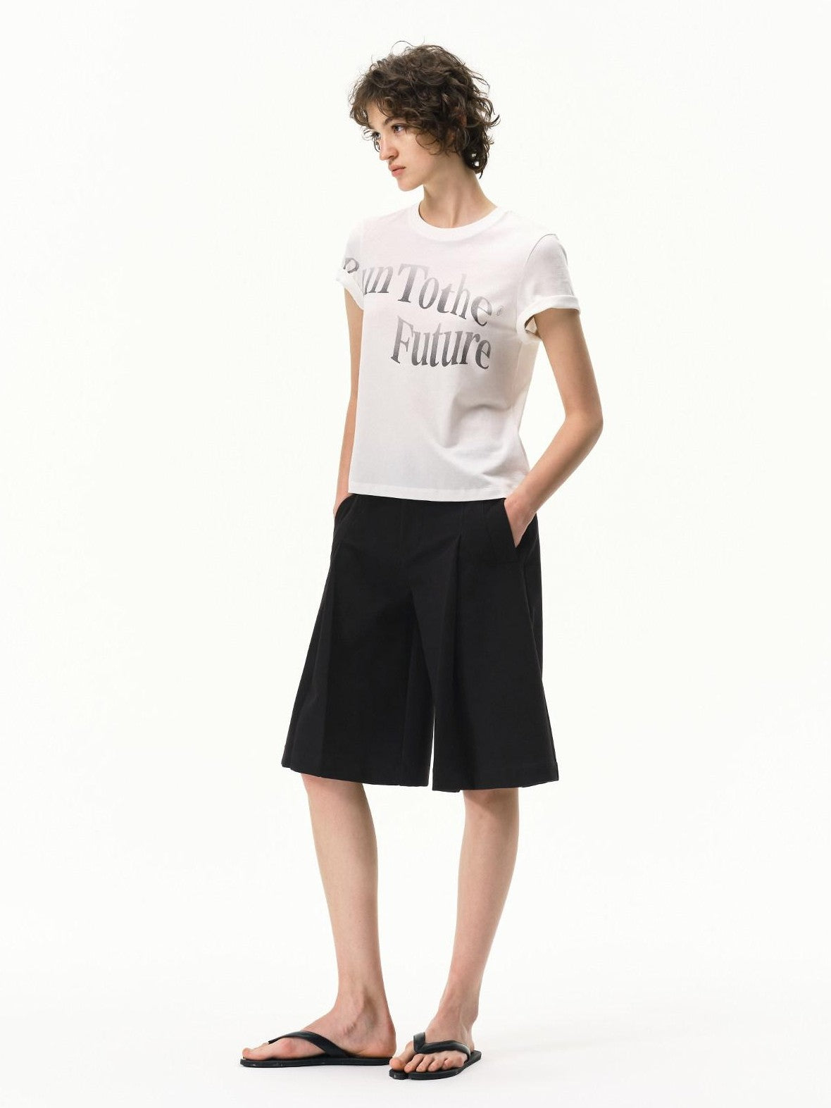 RUN TO THE FUTURE Pressed Pleats Boxy Mid Rise Straight Solid Women&