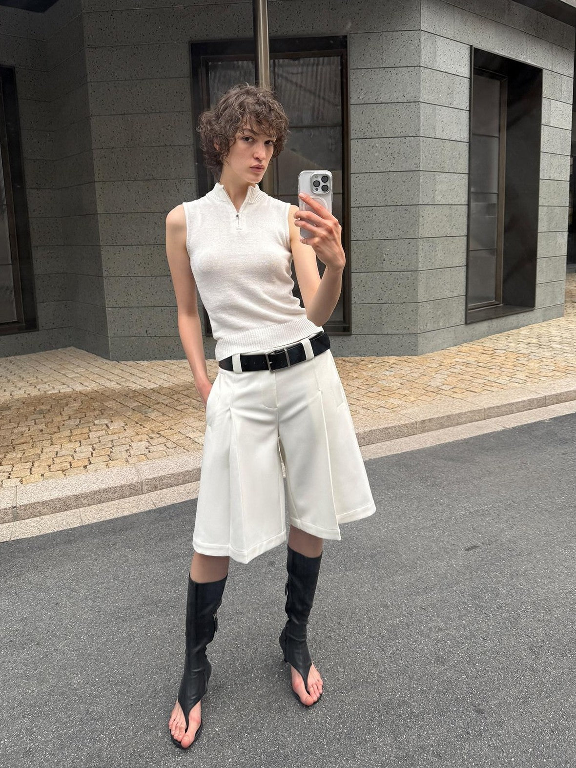 RUN TO THE FUTURE Pressed Pleats Boxy Mid Rise Straight Solid Women&