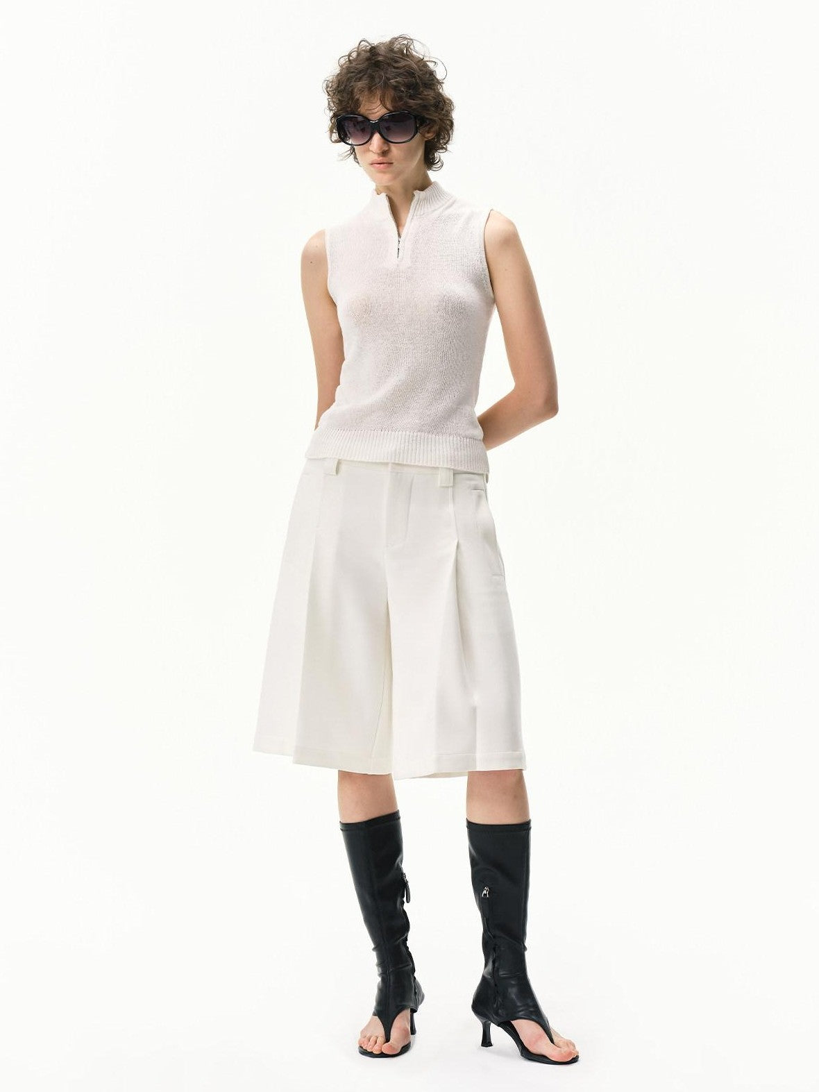 RUN TO THE FUTURE Pressed Pleats Boxy Mid Rise Straight Solid Women&