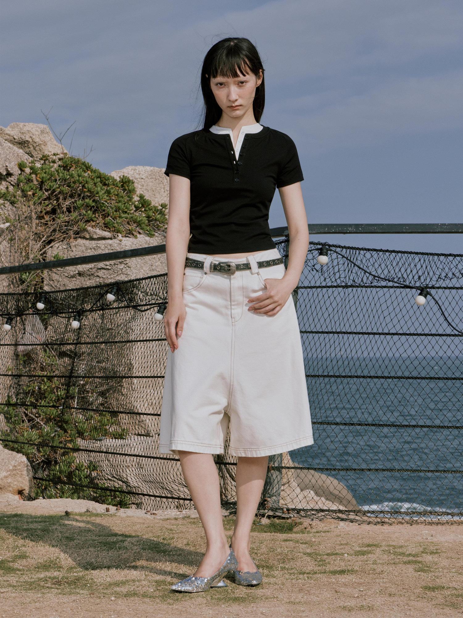 RUN TO THE FUTURE Pure Cotton Low Rise Minimal Straight Pockets Women Ivory Denim Shorts