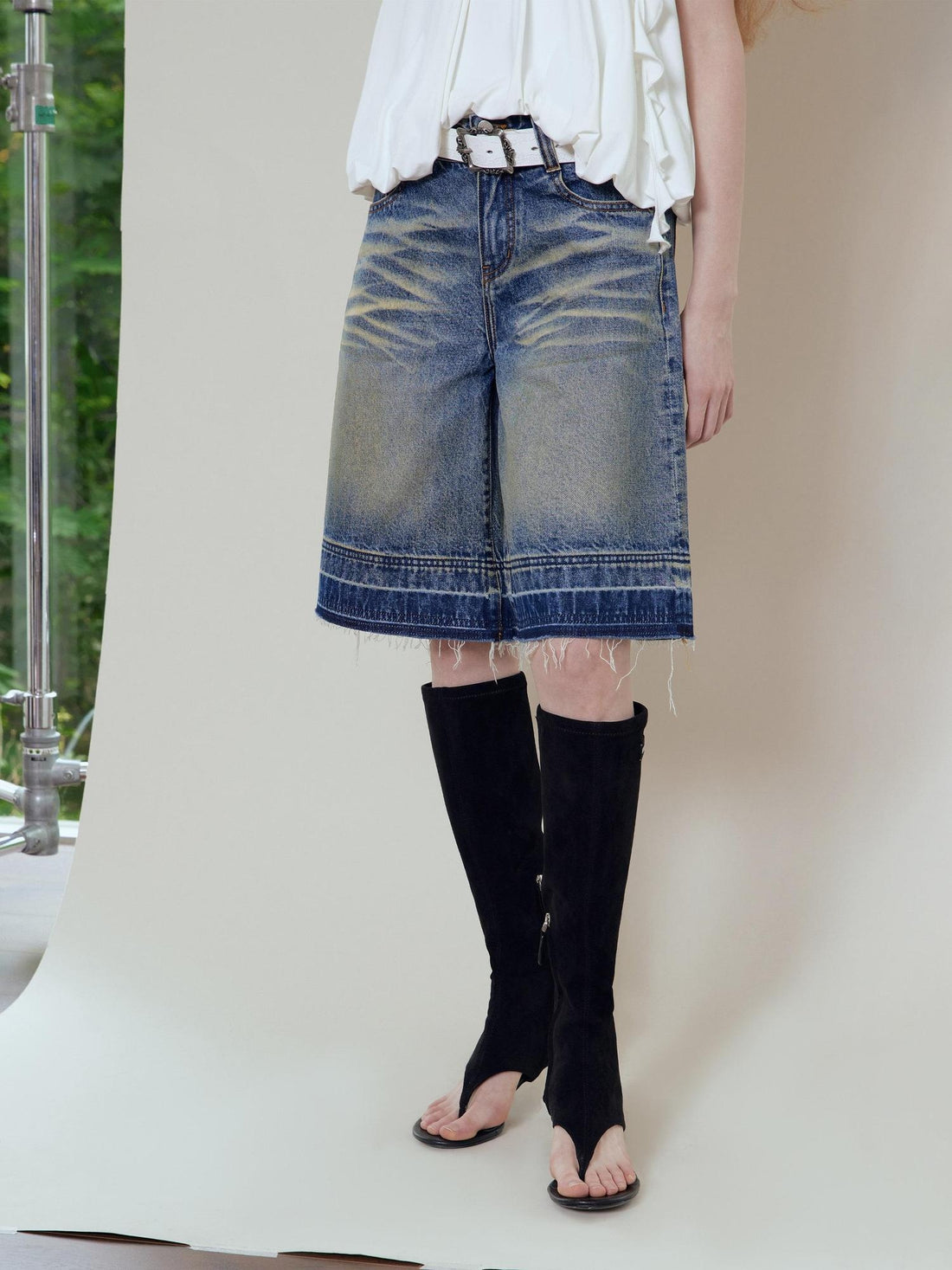 RUN TO THE FUTURE Relaxed Low Rise Washed Vintage Blue Wide Leg Casual Zip Fly Denim Shorts