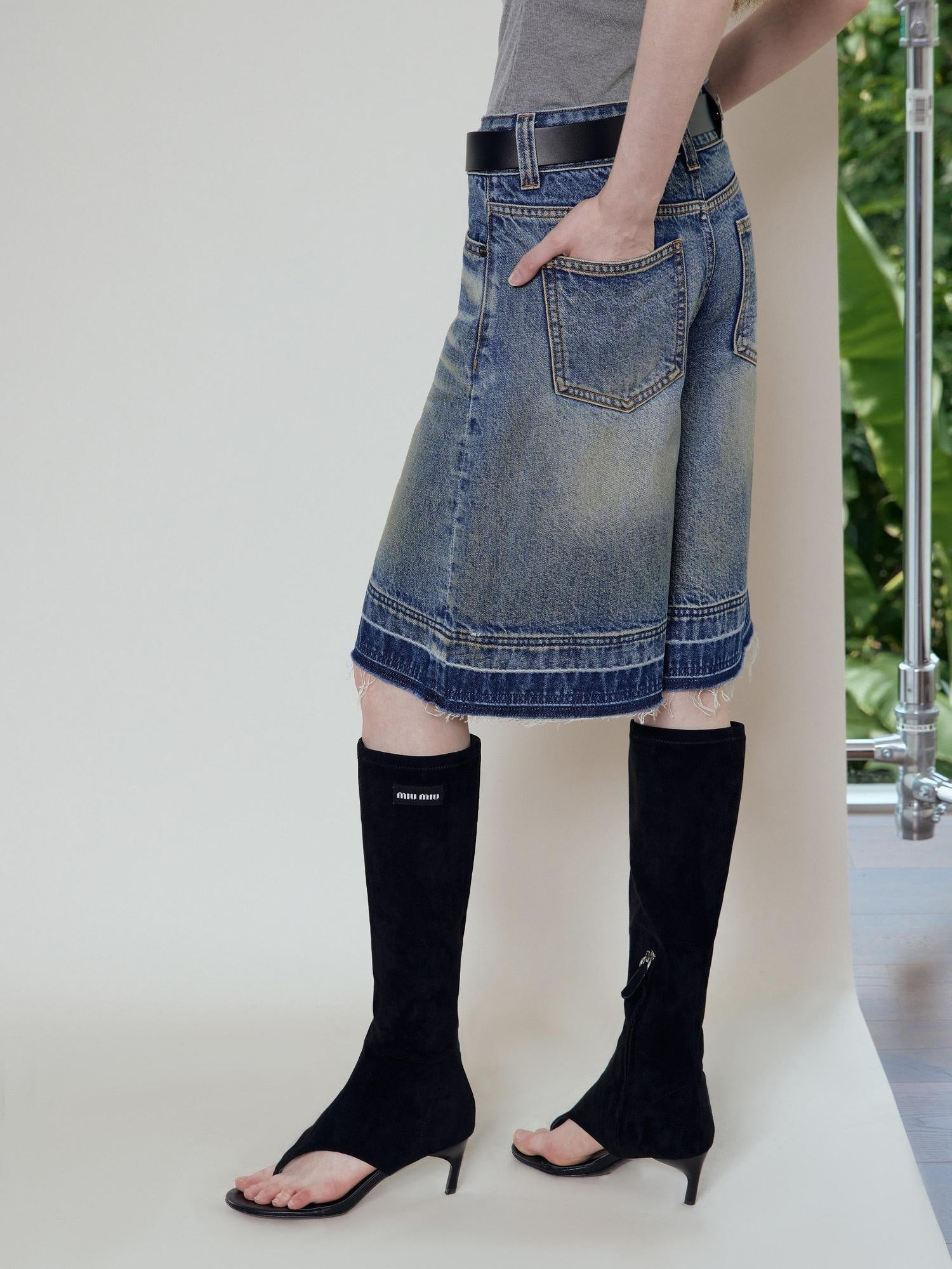 RUN TO THE FUTURE Relaxed Low Rise Washed Vintage Blue Wide Leg Casual Zip Fly Denim Shorts
