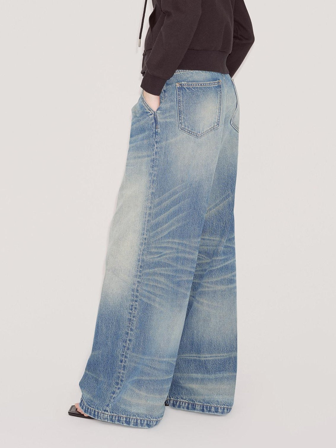 RUN TO THE FUTURE Retro Whisker Low Rise Relaxed Cotton Women Blue Denim Wide-Leg Jeans