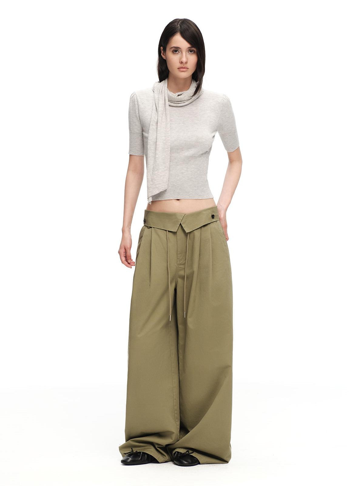 RUN TO THE FUTURE Scarf Neck High Neck Cropped Slim Women&