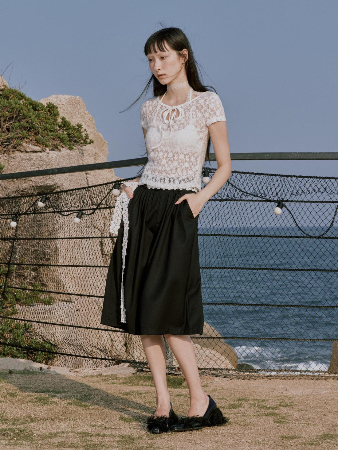 RUN TO THE FUTURE Sexy Lace Fitted Short Sleeve White Stretch Women Cropped Crop Tops