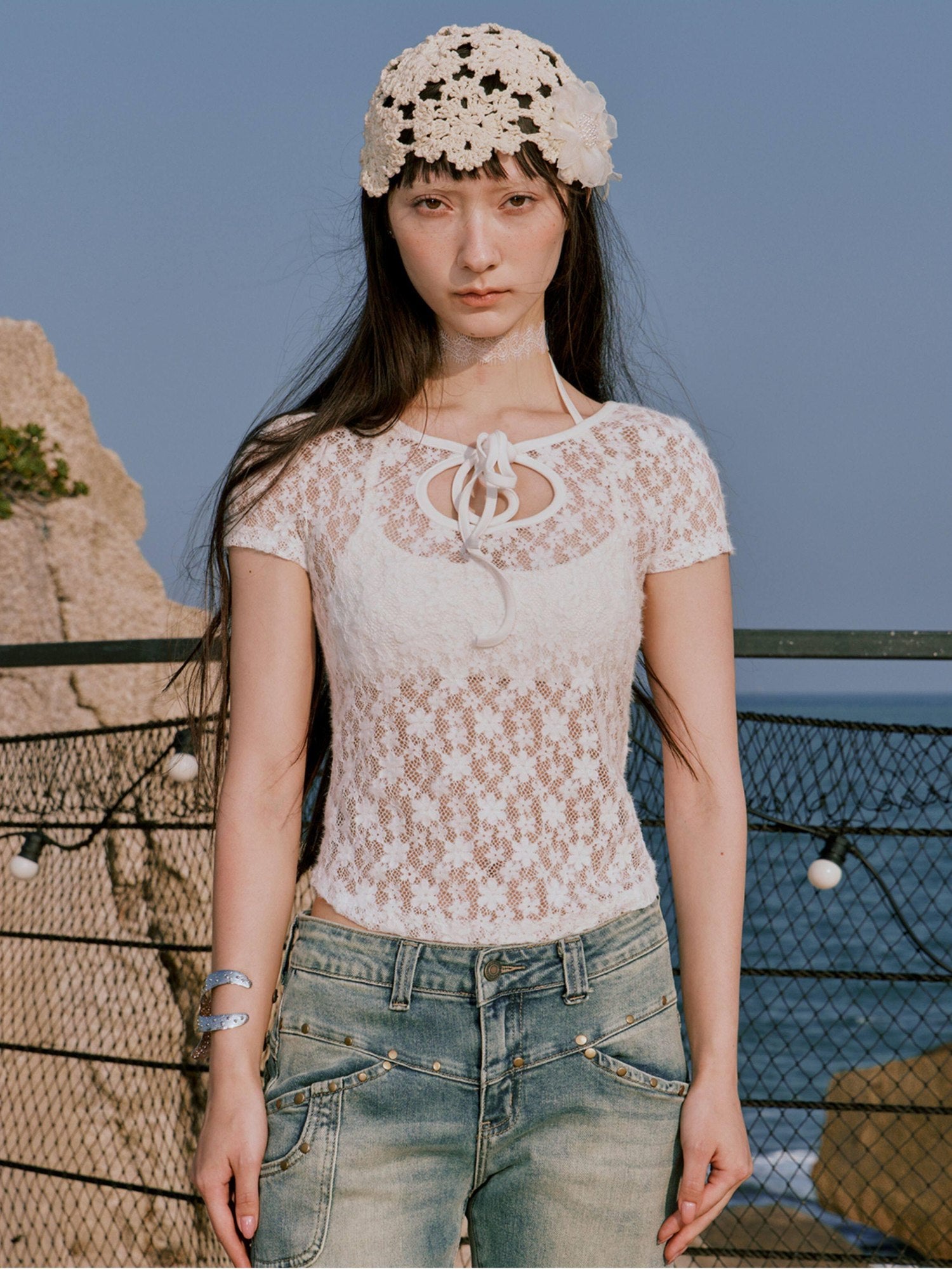 RUN TO THE FUTURE Sexy Lace Fitted Short Sleeve White Stretch Women Cropped Crop Tops