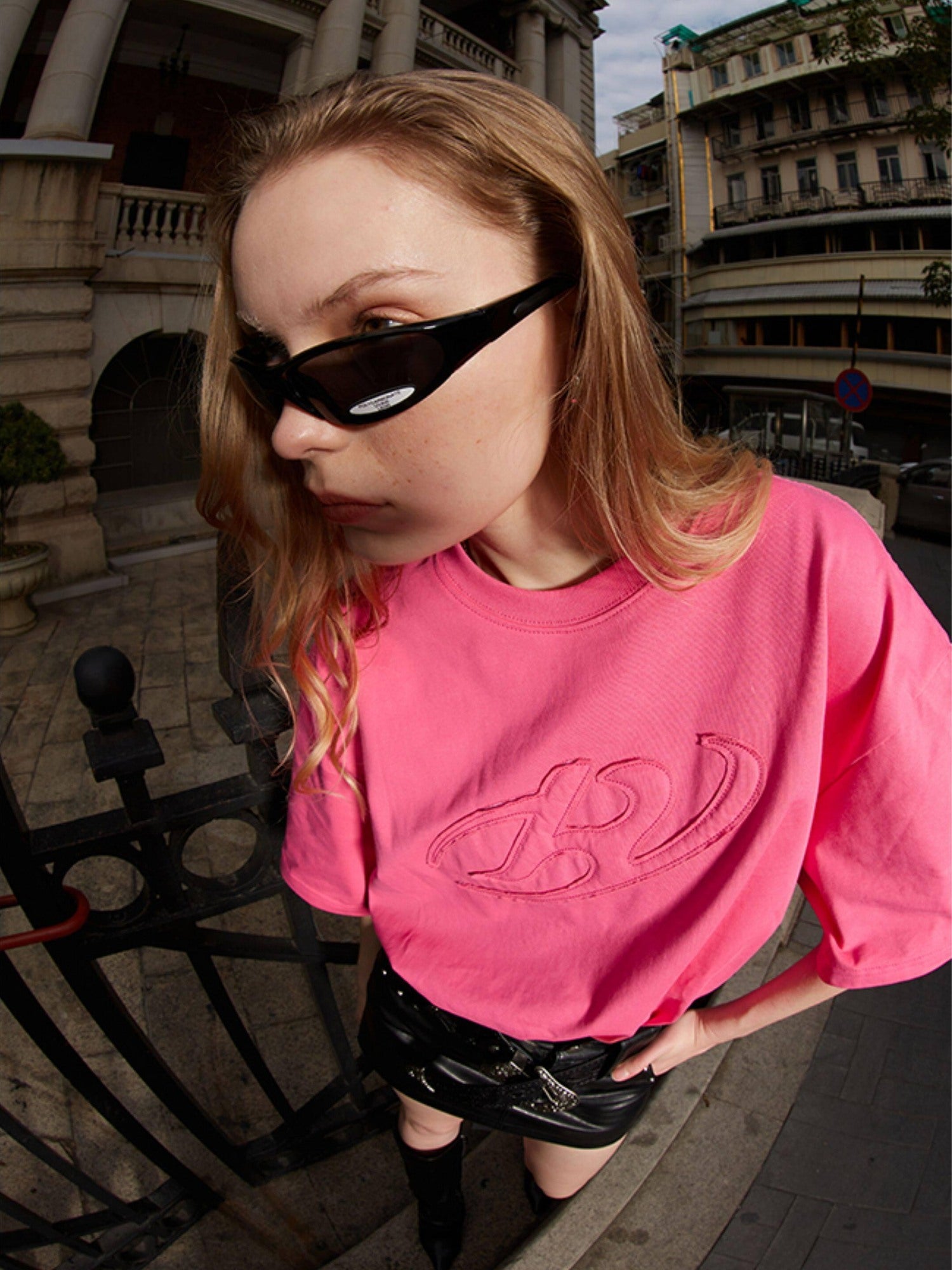 RUN TO THE FUTURE Soft Cotton Loose Crew Neck Unisex Solid White Pink Short Sleeve T-Shirts