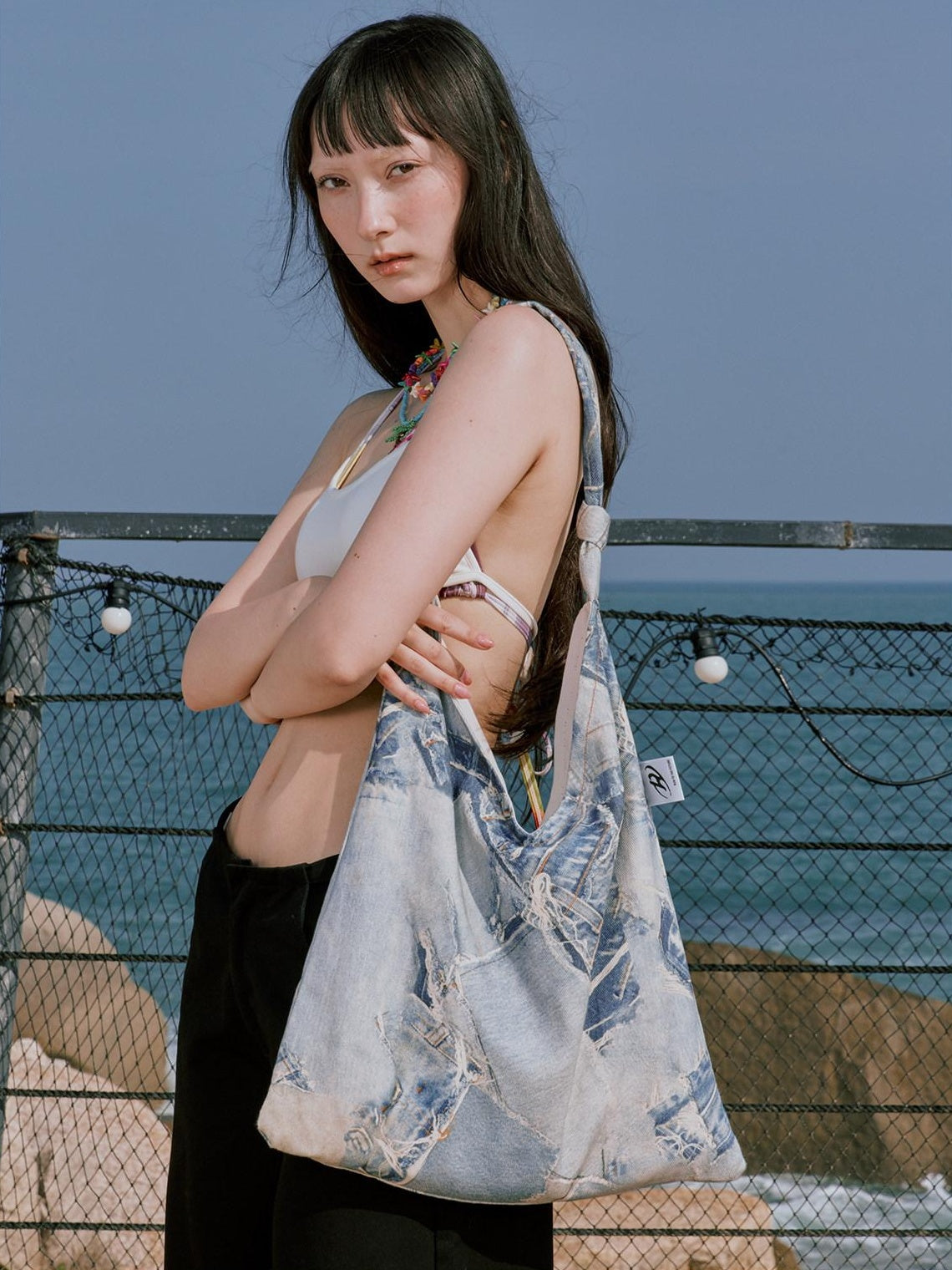 RUN TO THE FUTURE Soft Handle Cotton Open Top Medium Distressed Denim Casual Shoulder Bags