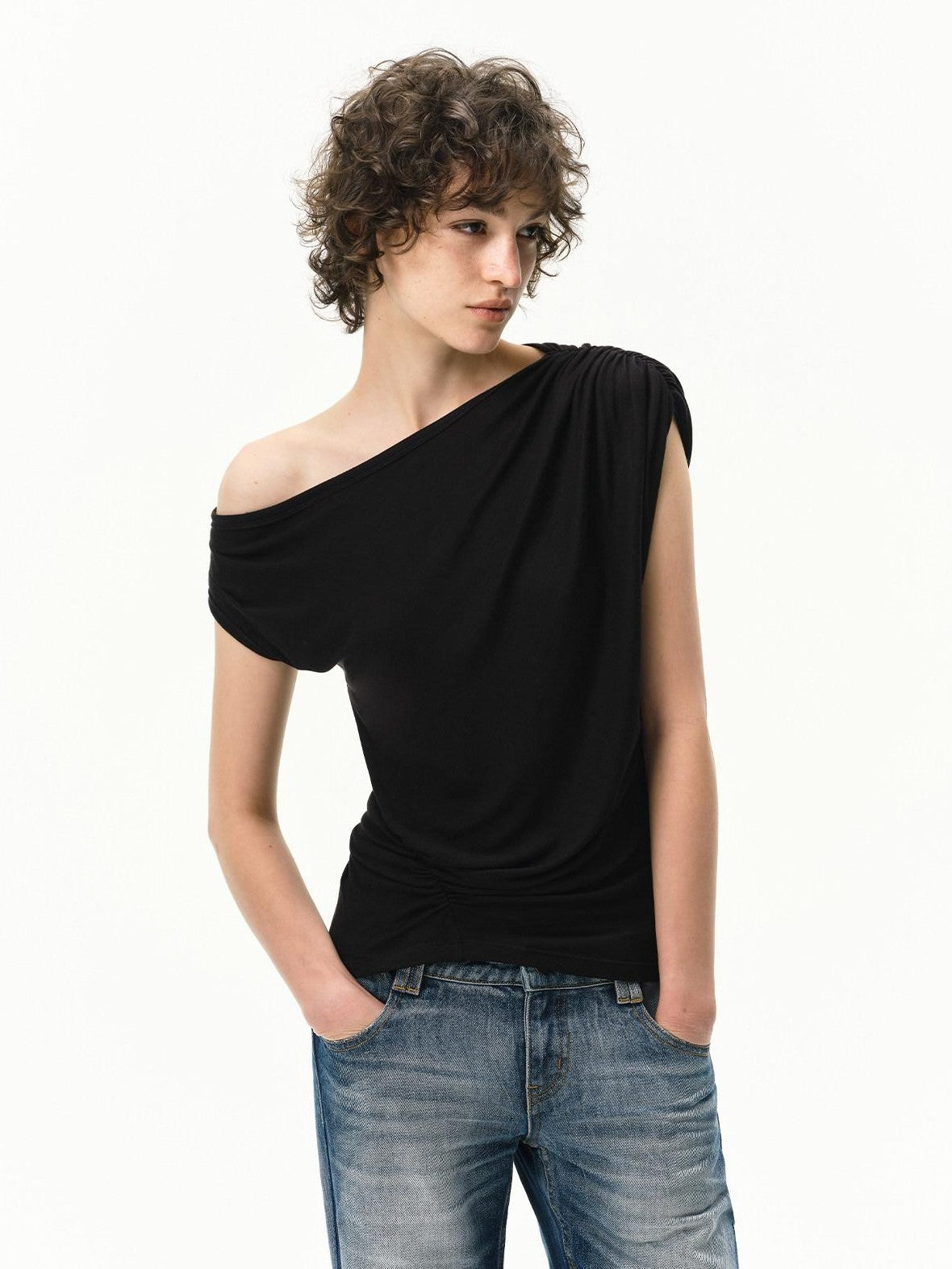 RUN TO THE FUTURE Striped Asymmetrical One Shoulder Pleated Women&