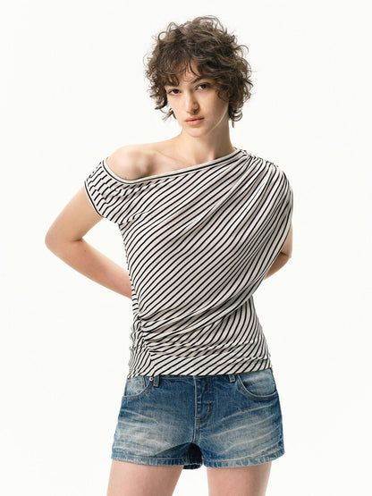 RUN TO THE FUTURE Striped Asymmetrical One Shoulder Pleated Women&