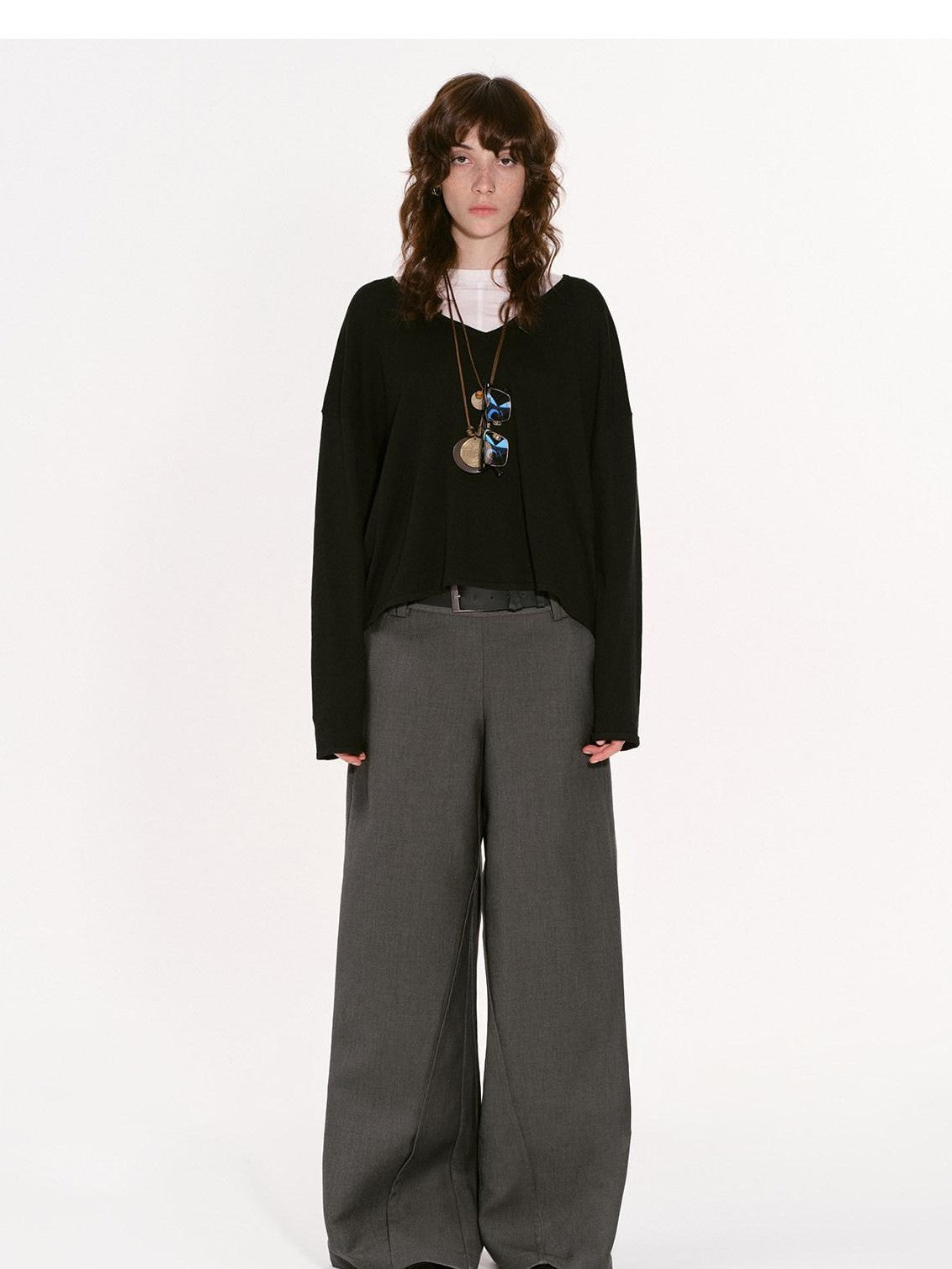 RUN TO THE FUTURE V-neck Relaxed Knit Women&