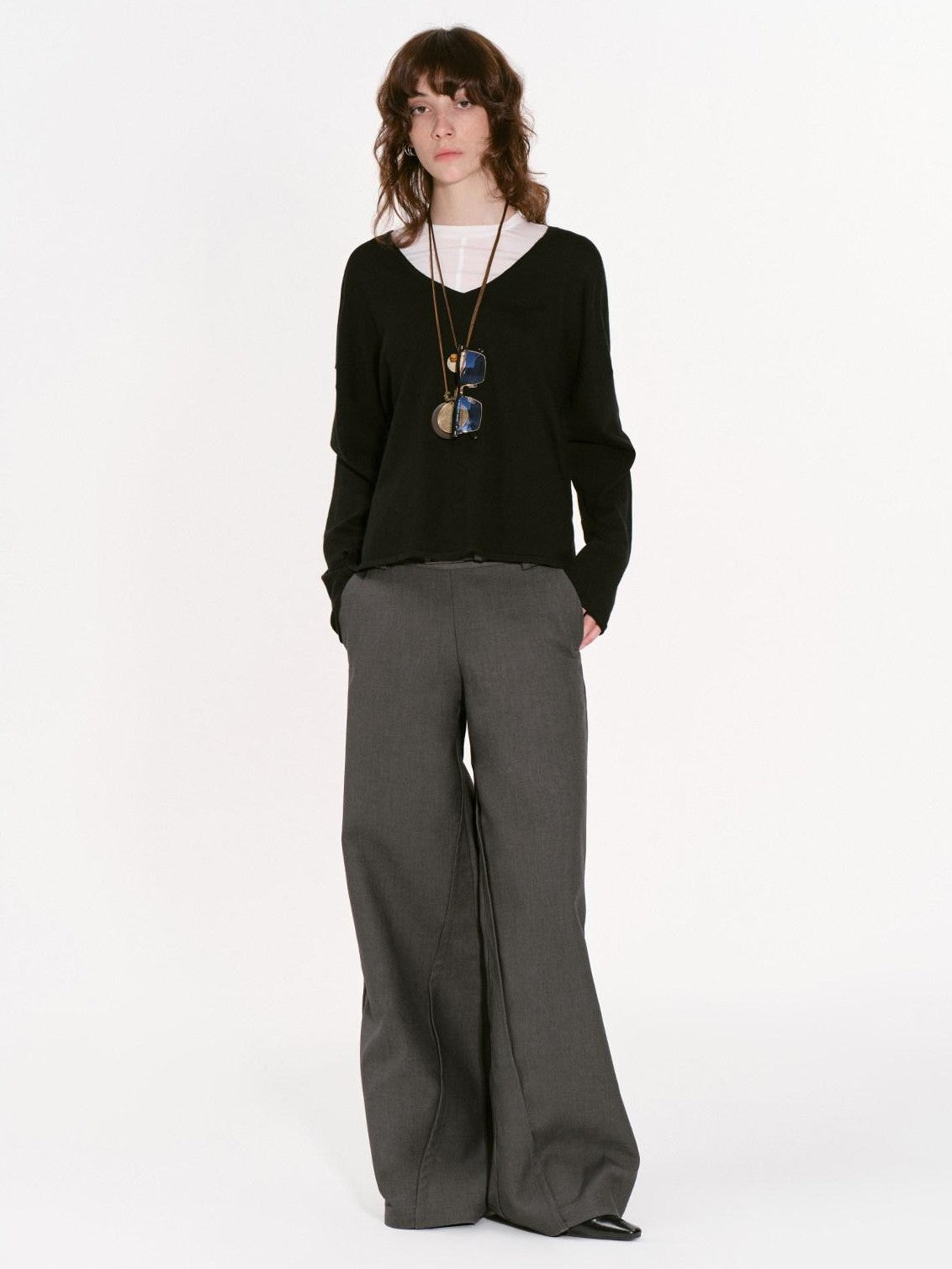RUN TO THE FUTURE V-neck Relaxed Knit Women&