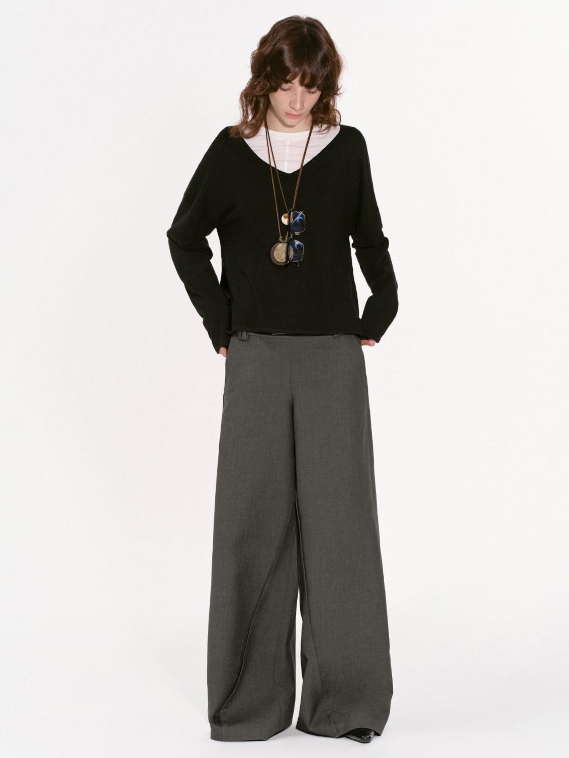 RUN TO THE FUTURE V-neck Relaxed Knit Women&