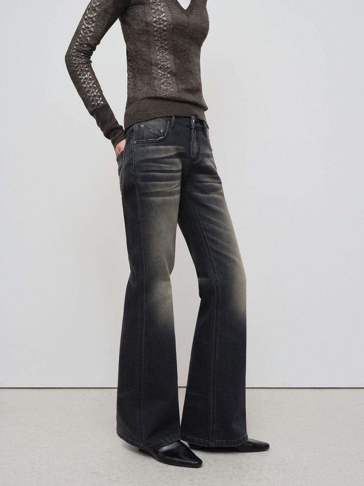 RUN TO THE FUTURE Vintage Black Whisker Distressed Low Rise Relaxed Women&