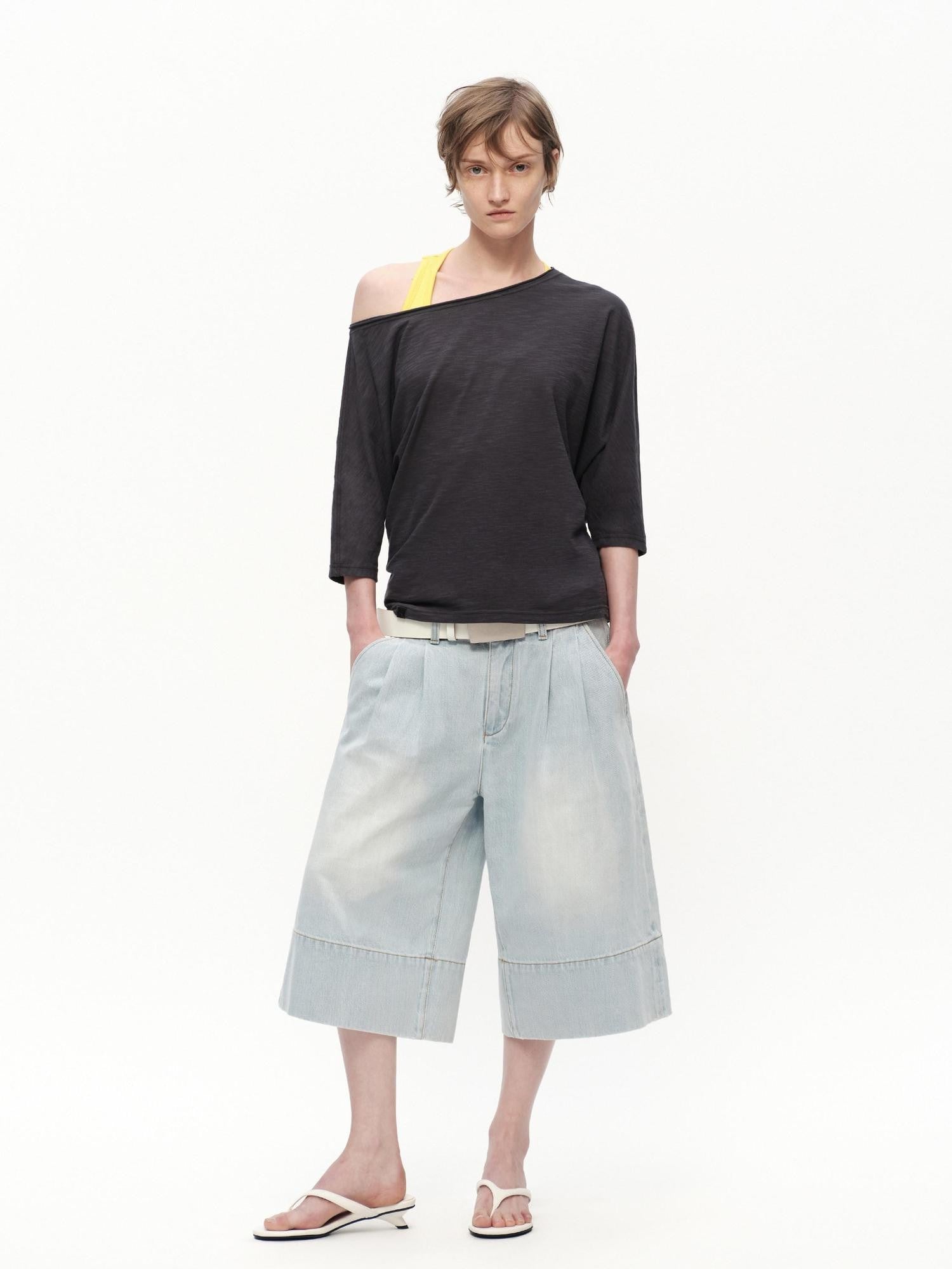 RUN TO THE FUTURE Vintage Light Wash Paris Button Cropped Women&