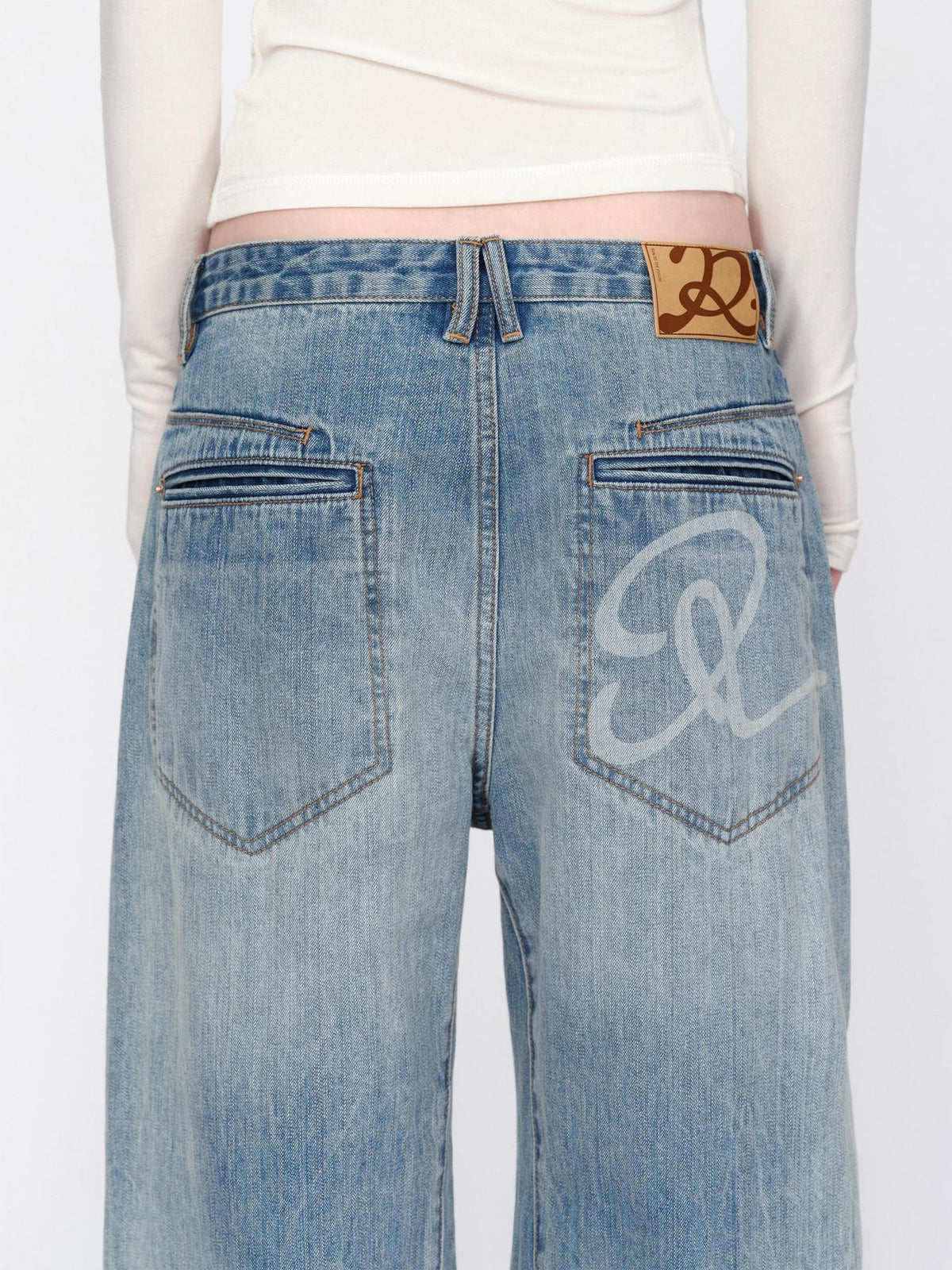 RUN TO THE FUTURE Vintage Wash Distressed Low Rise Loose Fit Women&