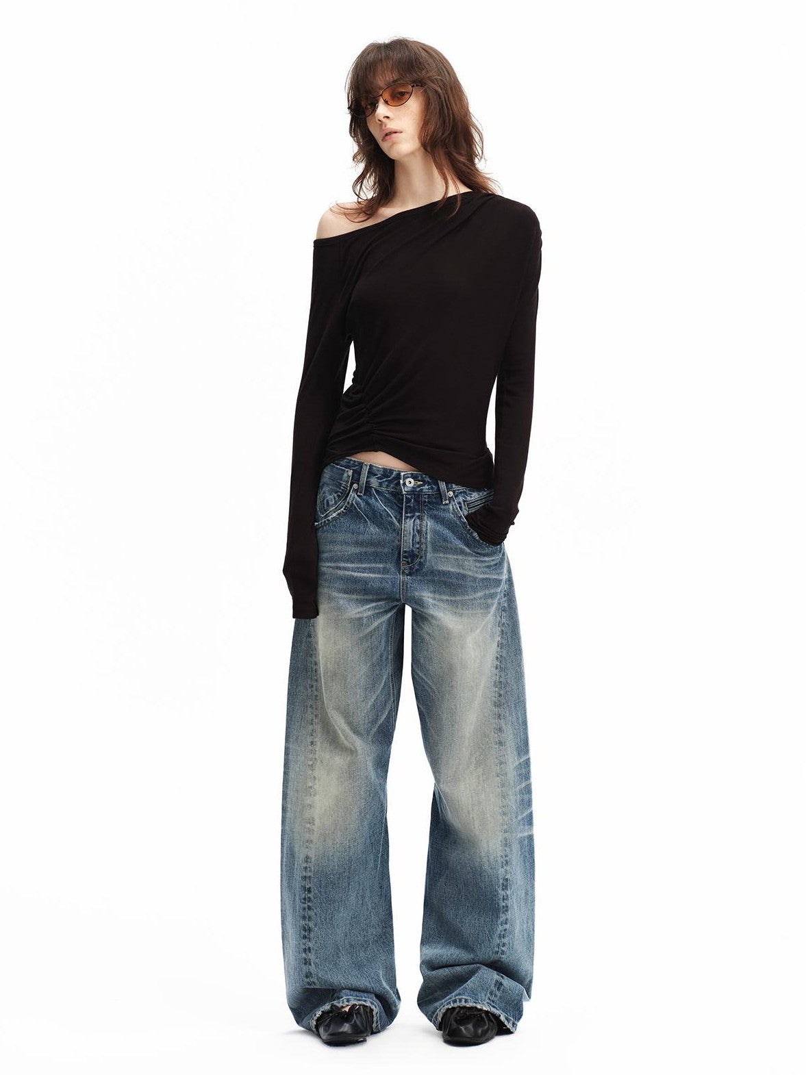 RUN TO THE FUTURE Vintage Wash Distressed Low Rise Women&