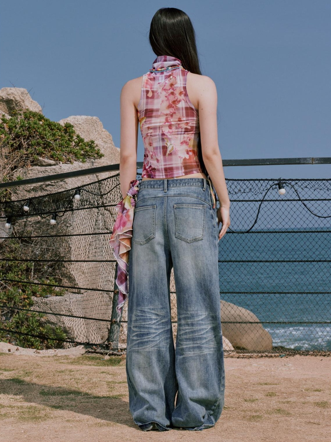 RUN TO THE FUTURE Vintage Whiskered Low Rise Loose Fit Women Denim Zipper Fly Straight Jeans