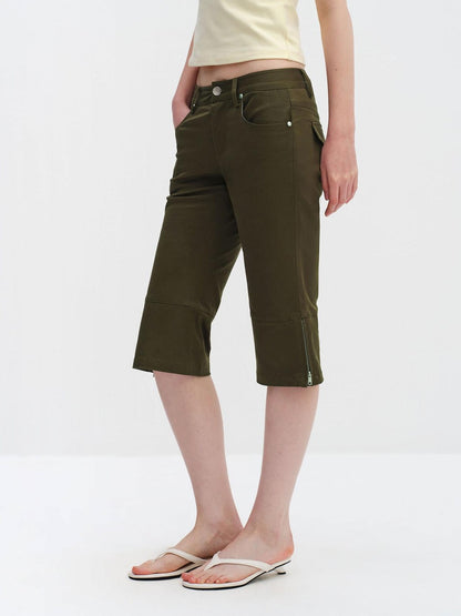RUN TO THE FUTURE Washed Cotton Stretch Low Rise Slight Flare Zip Fly Women Olive Chino Shorts