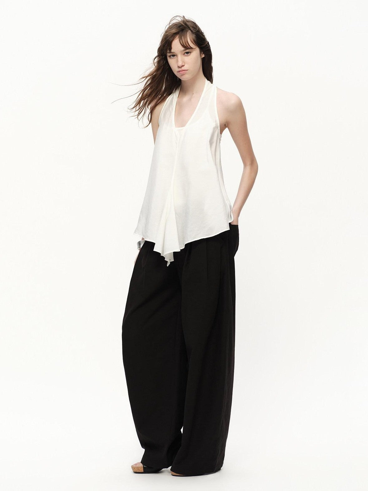 RUN TO THE FUTURE White Asymmetrical V-neck Loose Fit Women&