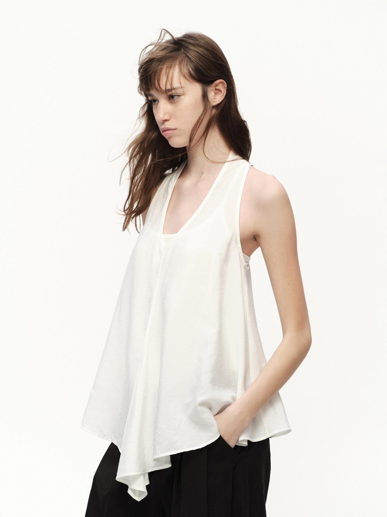 RUN TO THE FUTURE White Asymmetrical V-neck Loose Fit Women&