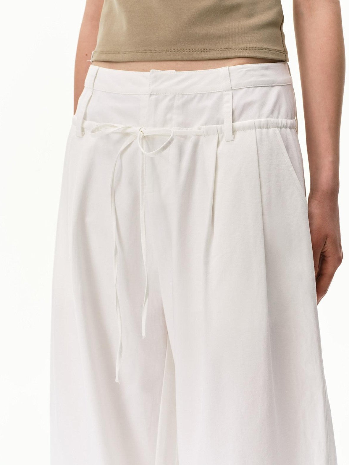 RUN TO THE FUTURE White Double Waist Drawstring Curved Women&