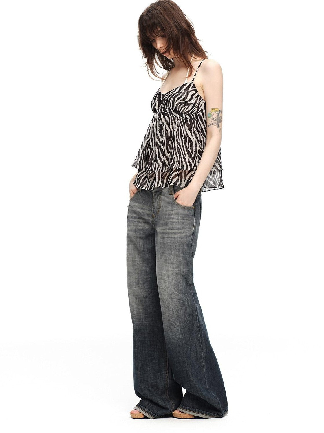 RUN TO THE FUTURE Zebra Print V-neck Open Back Women&
