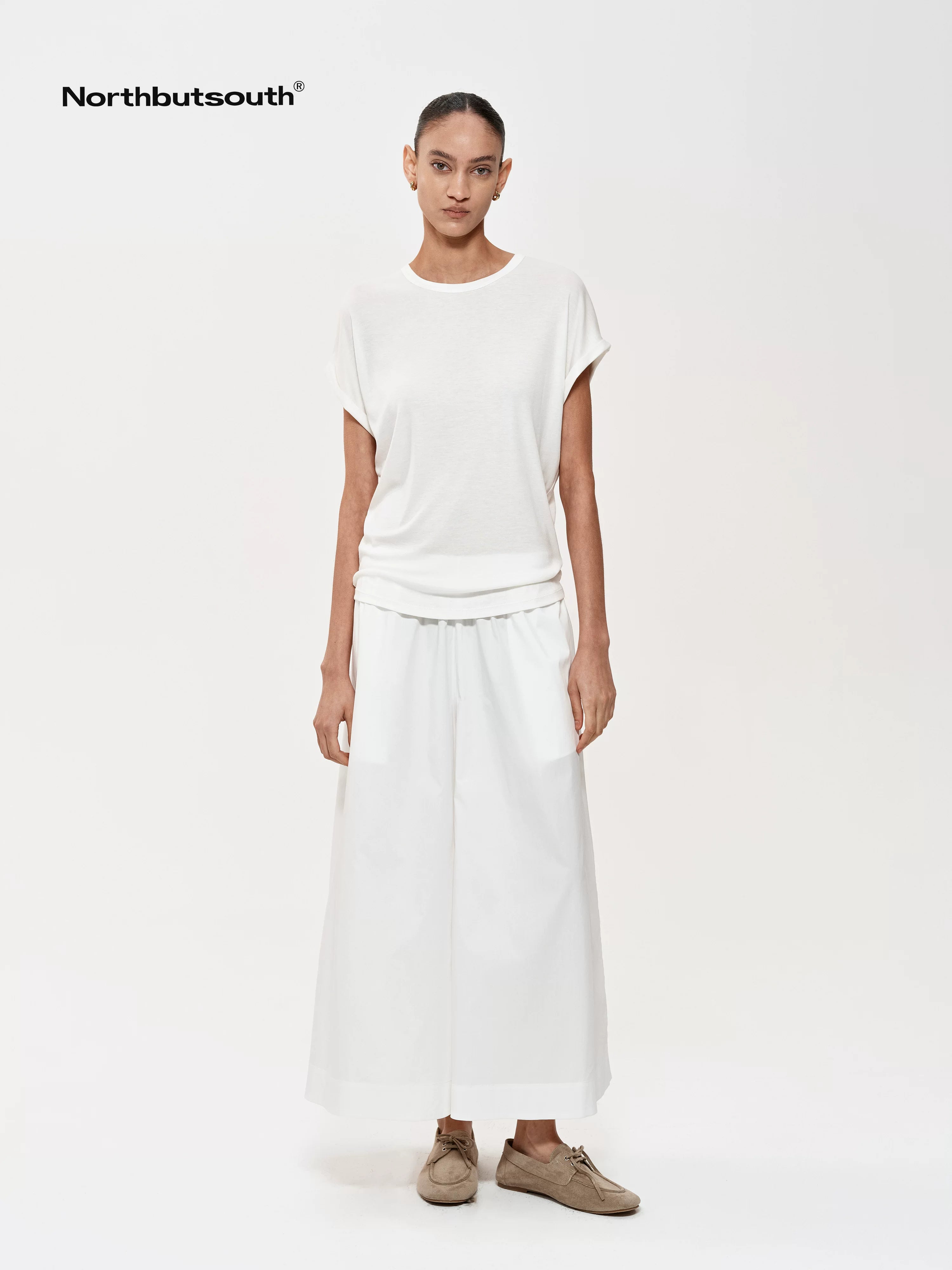 Raglan Batwing Sleeve Cropped Relaxed Fit T-Shirt