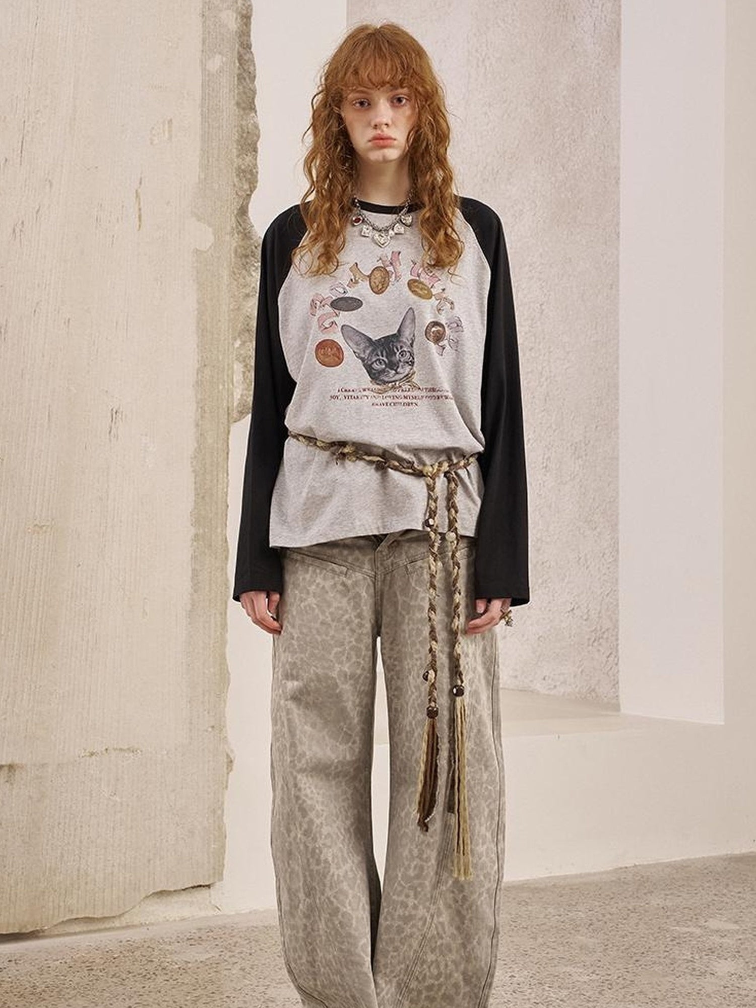 DIDDI MODA Retro Cat Coin Raglan Sleeve Tee