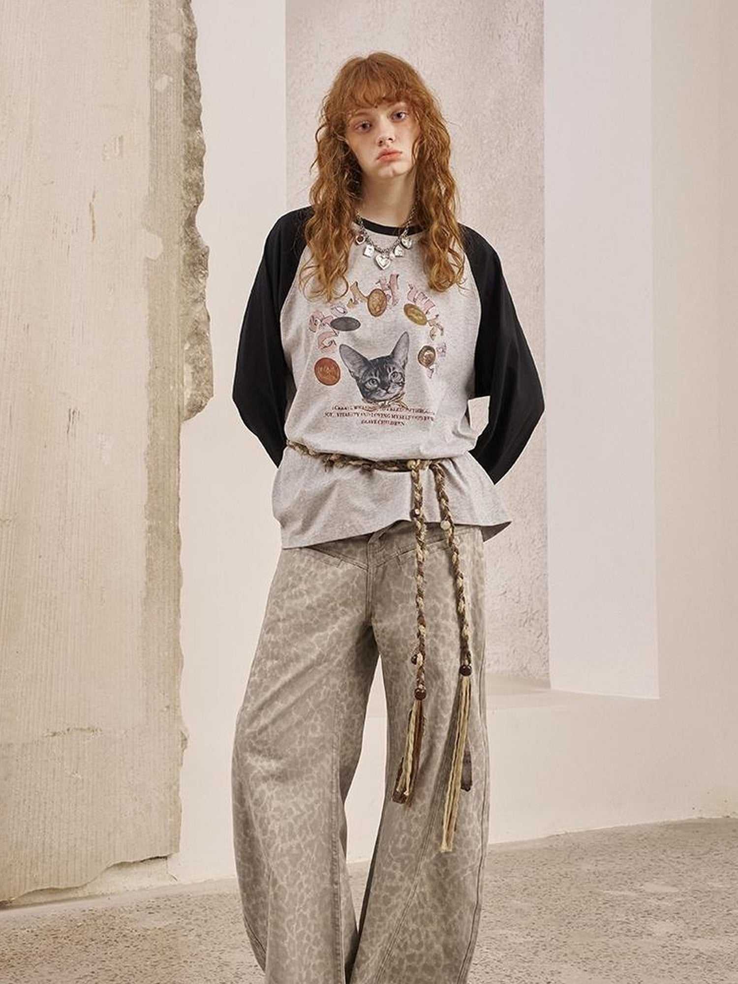 DIDDI MODA Retro Cat Coin Raglan Sleeve Tee