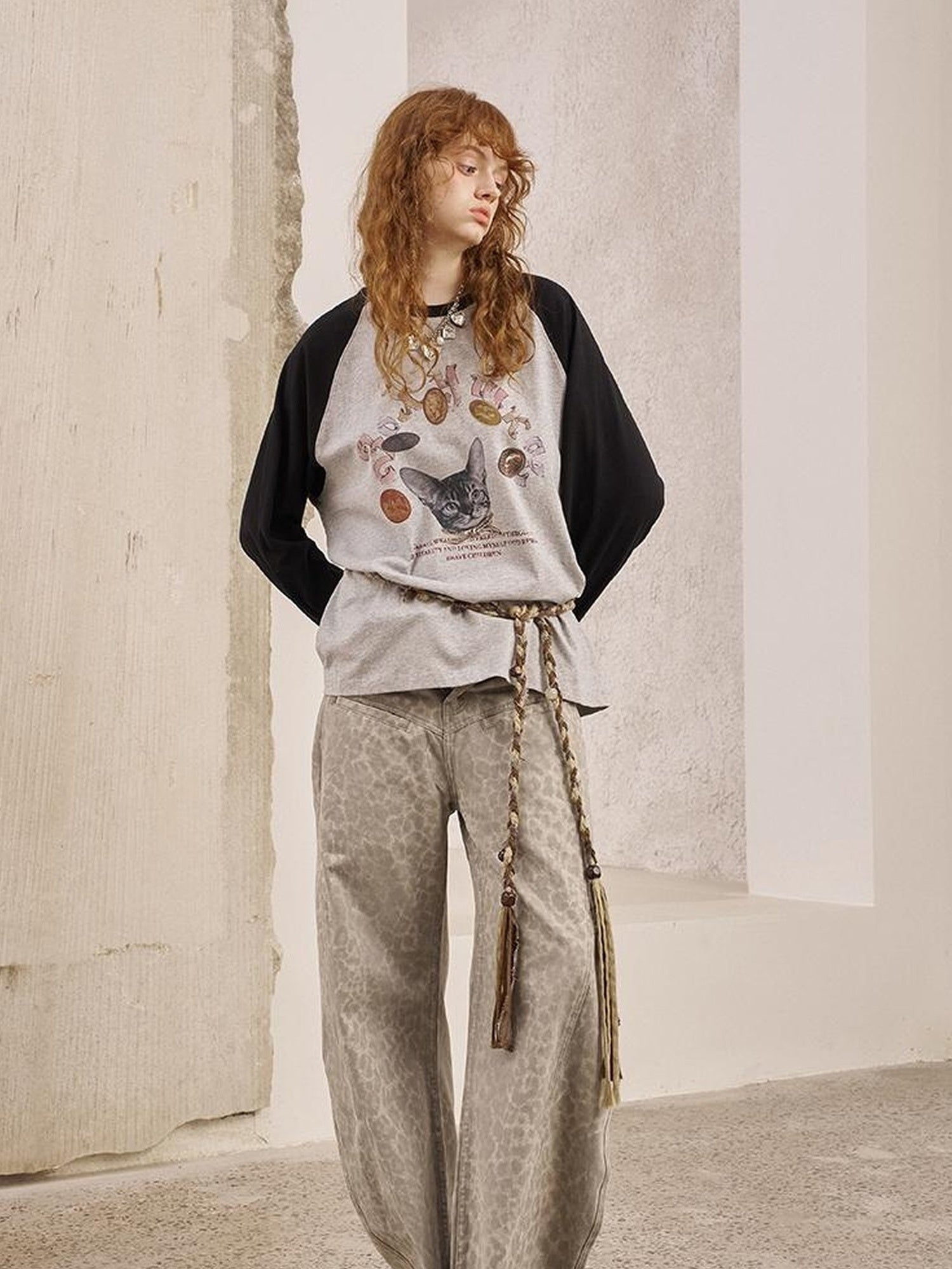 DIDDI MODA Retro Cat Coin Raglan Sleeve Tee