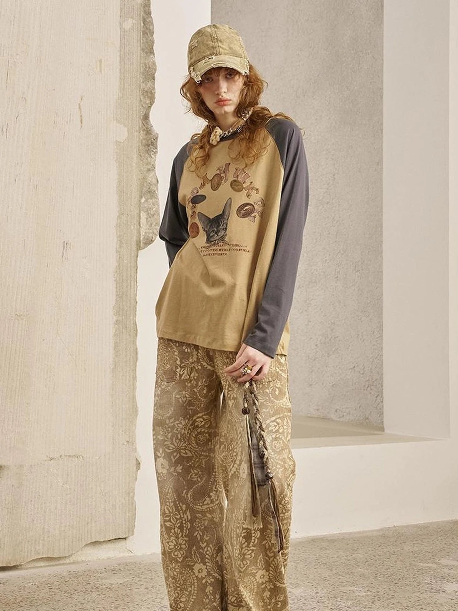 Retro Cat Coin Raglan Sleeve Tee