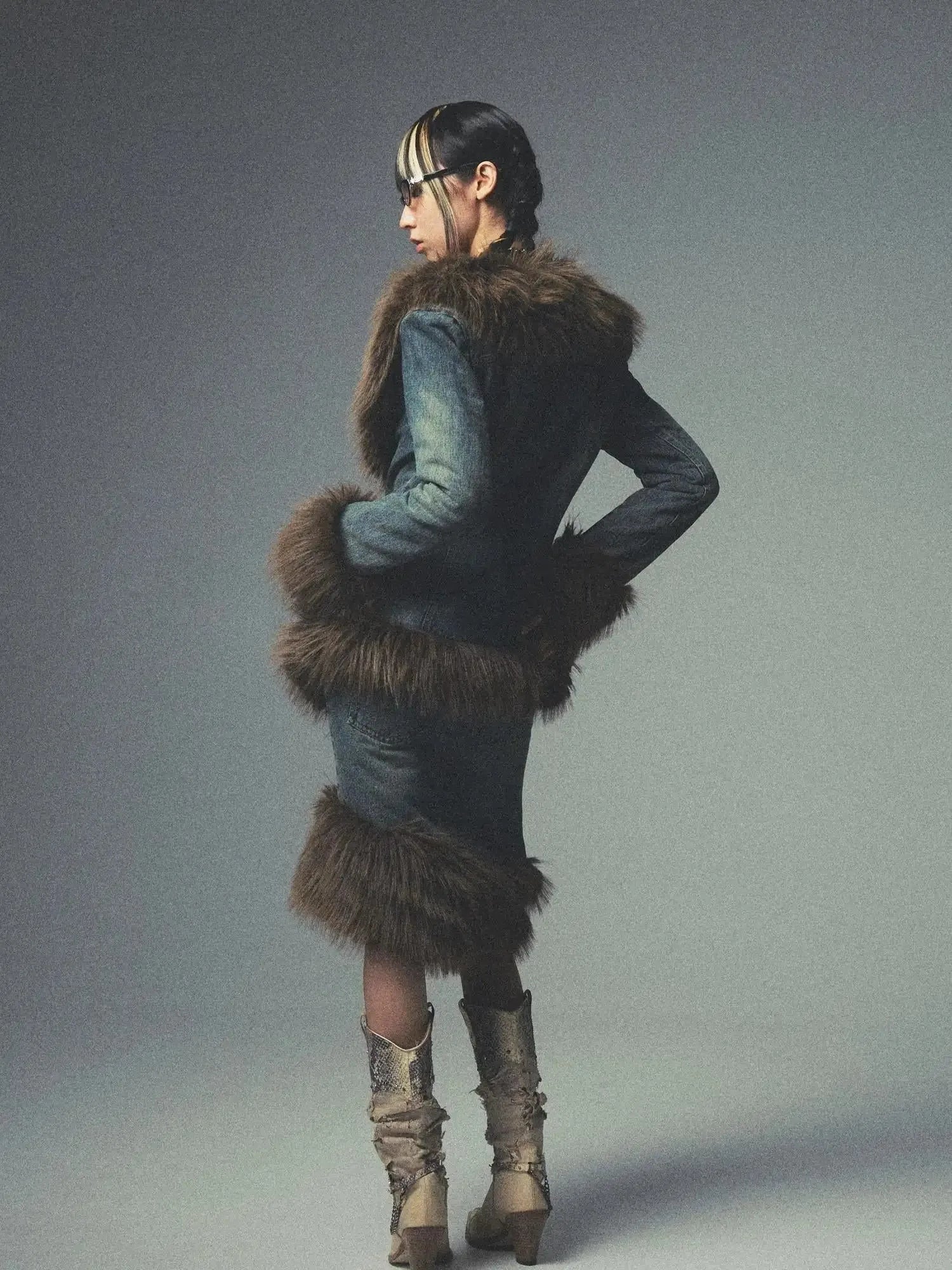 Retro Fur Collar Denim Suit With Detachable Perforated Pants And Quilted Lining