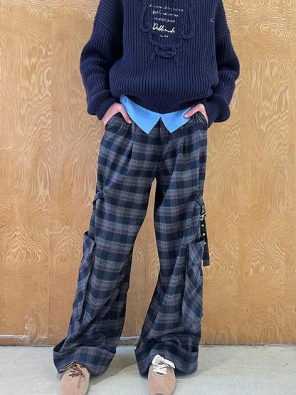 Retro Plaid Cargo Pants For Women Relaxed Fit Stylish Design