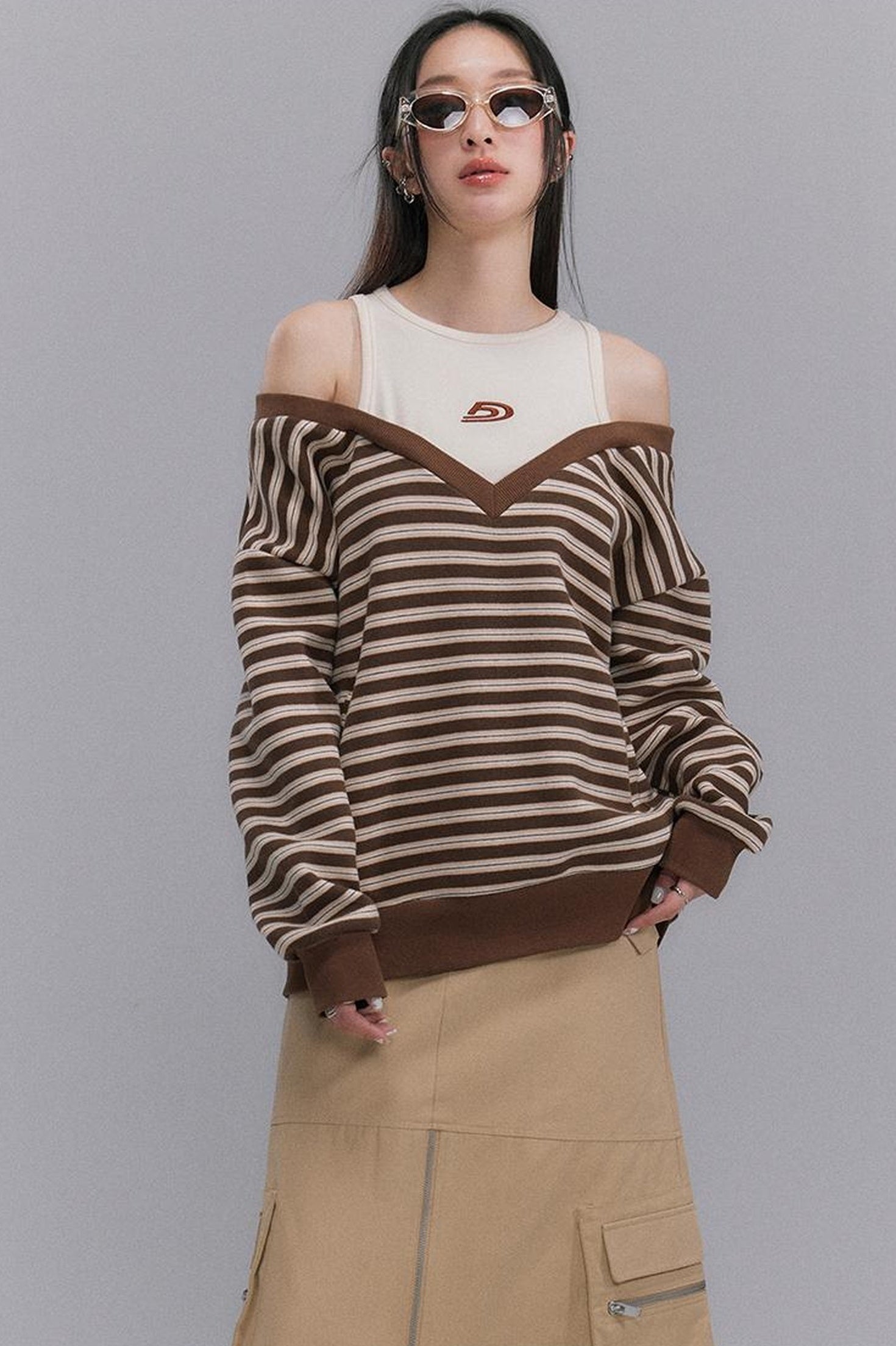 DIDDI MODA Retro Stripe Off Shoulder V Neck Sweatshirt