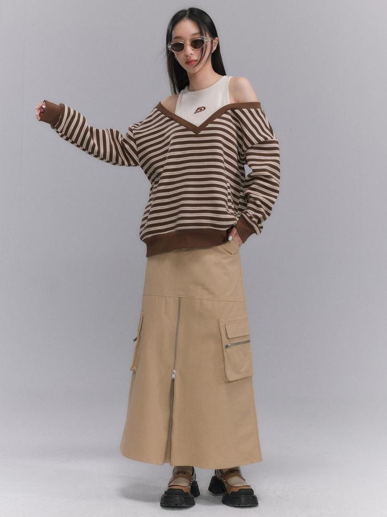 DIDDI MODA Retro Stripe Off Shoulder V Neck Sweatshirt