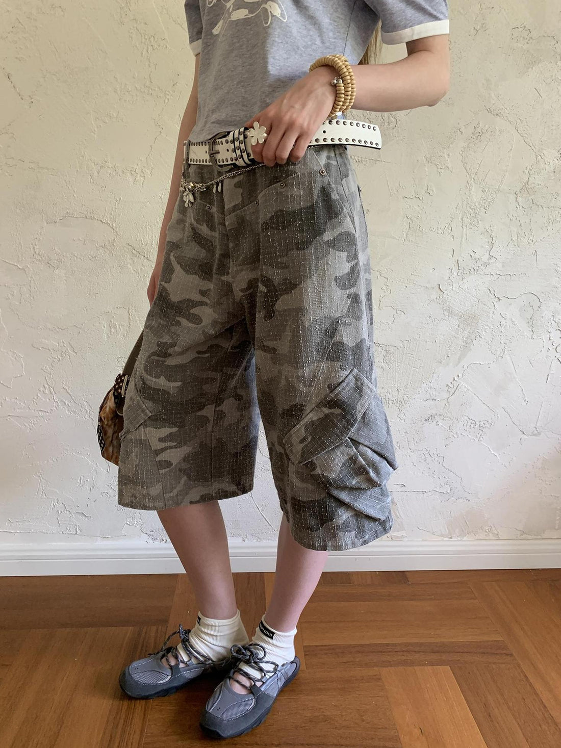 DIDDI MODA Retro Washed Camo Cropped Pants