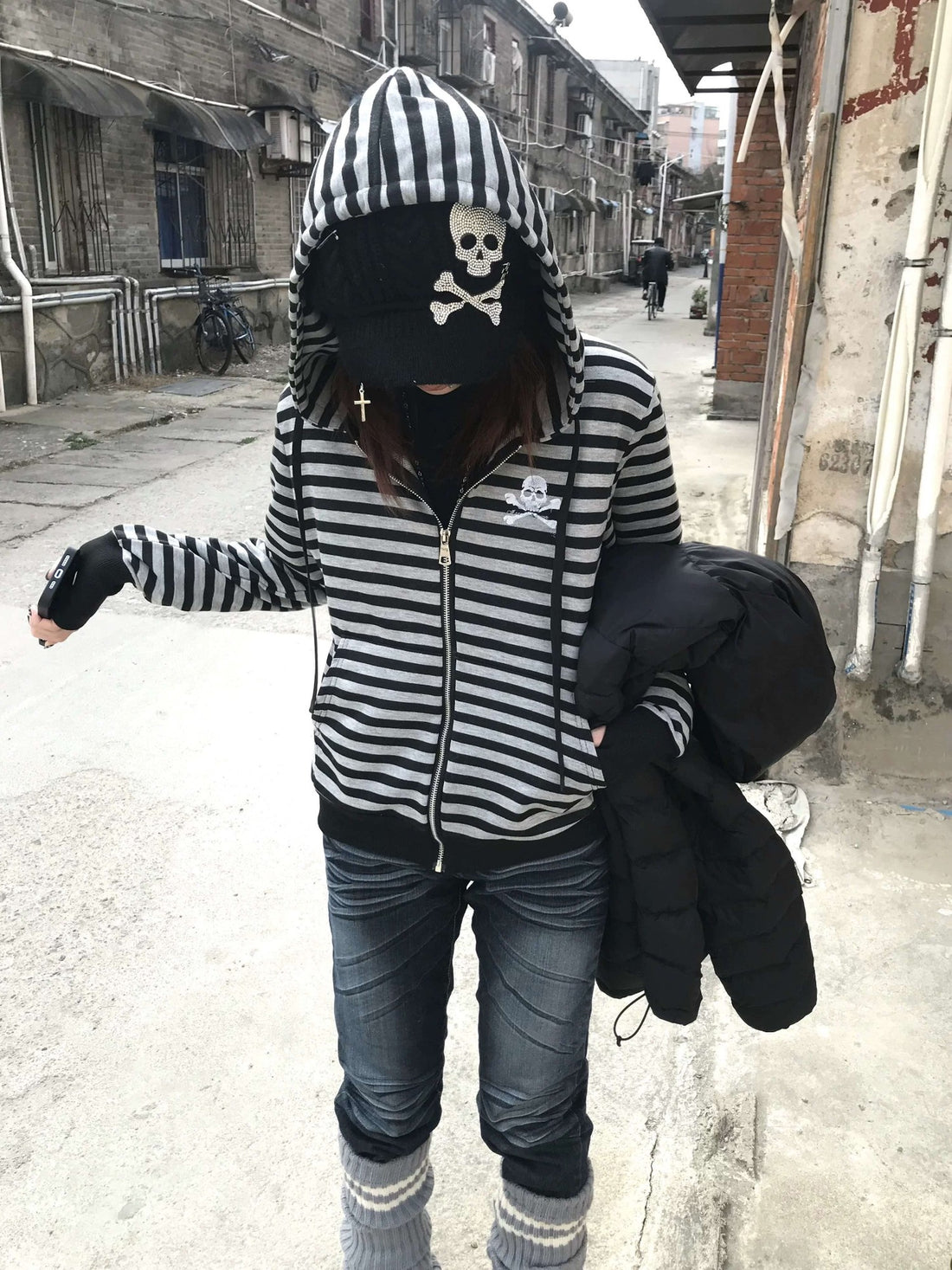 Rs by RebelSeed Black Gray Striped Gel Print Slim Fit Women&