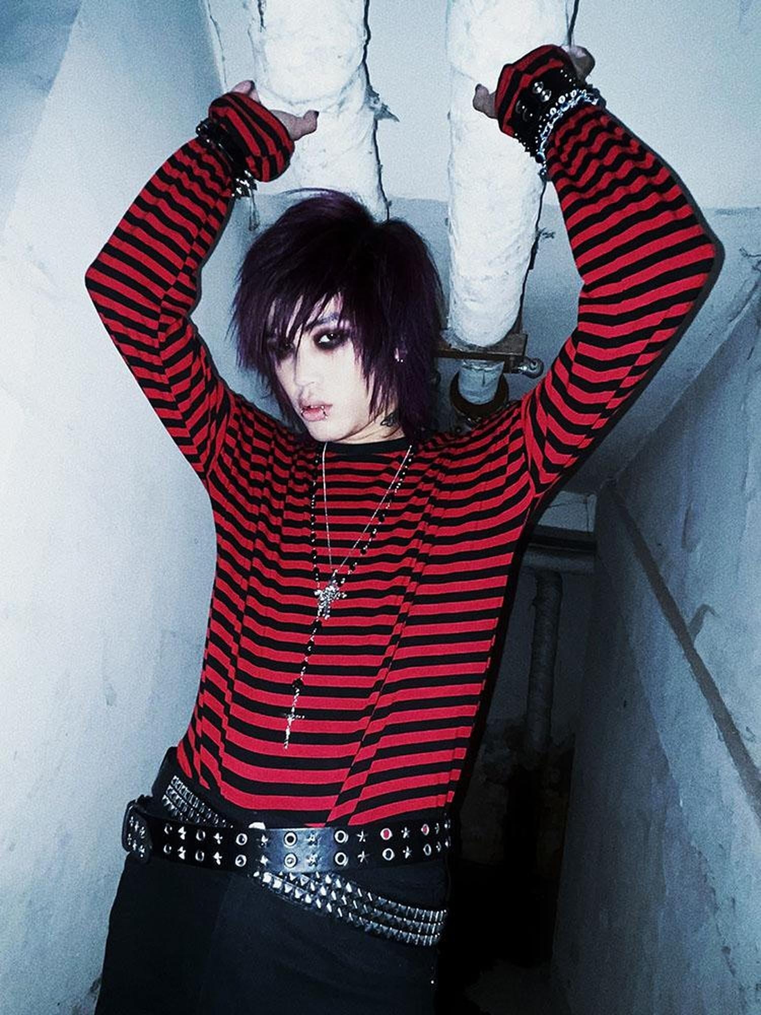 Rs by RebelSeed Black Red Striped Abstract Drop Shoulder Punk Women&