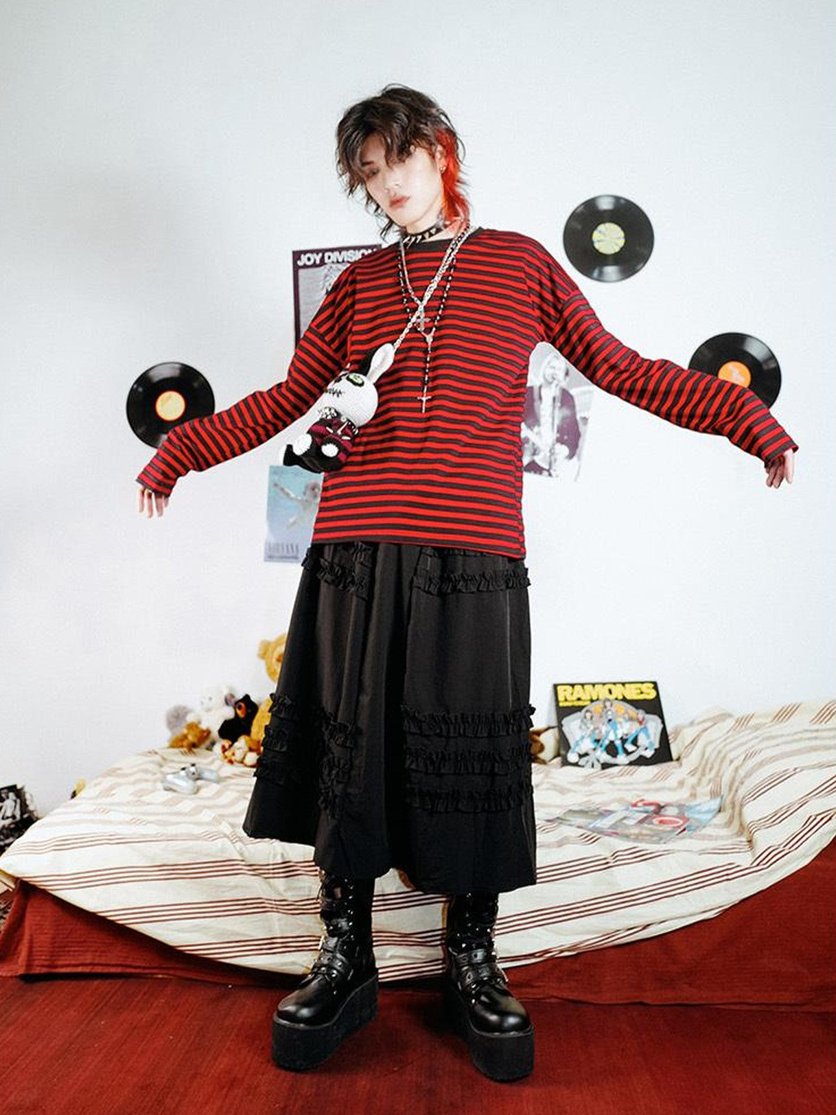 Rs by RebelSeed Black Red Striped Abstract Drop Shoulder Punk Women&